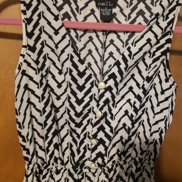 Chevron dress - Picture 2 of 5
